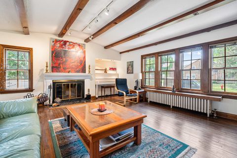 Tiny photo for 1928 Kennicott Court, Des Plaines, IL 60018 (MLS # 12406913)