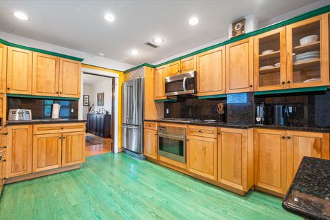 Tiny photo for 1928 Kennicott Court, Des Plaines, IL 60018 (MLS # 12406913)