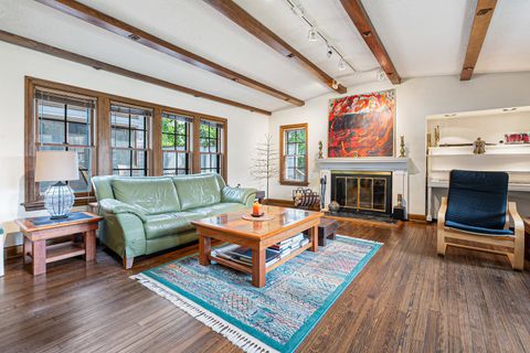 Tiny photo for 1928 Kennicott Court, Des Plaines, IL 60018 (MLS # 12406913)