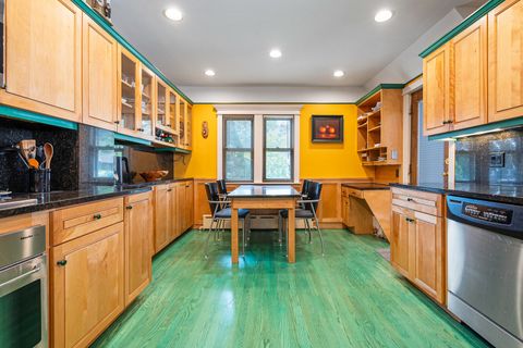 Tiny photo for 1928 Kennicott Court, Des Plaines, IL 60018 (MLS # 12406913)