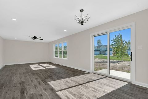 Tiny photo for 903 Springhill Drive, Coal City, IL 60416 (MLS # 12498906)