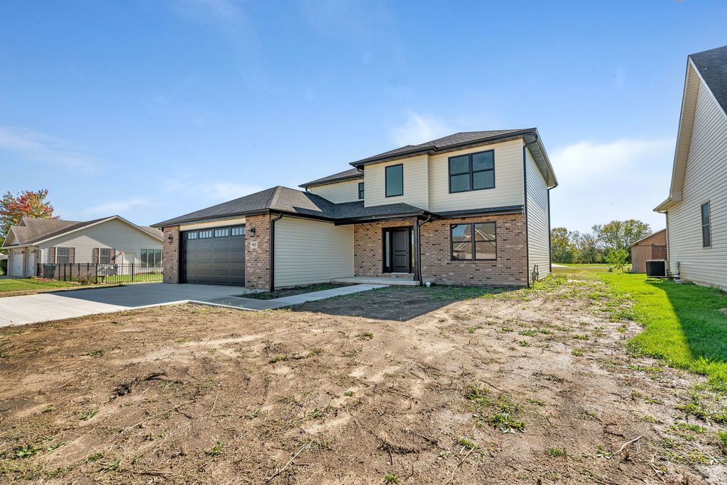 Photo for 903 Springhill Drive, Coal City, IL 60416 (MLS # 12498906)