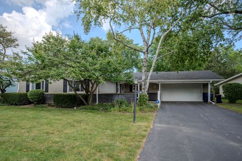 Tiny photo for 1331 ADIRONDACK Drive, Northbrook, IL 60062 (MLS # 12460621)