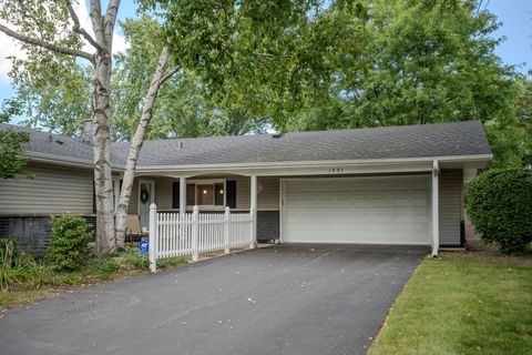 Photo of 1331 ADIRONDACK Drive, Northbrook, IL 60062 (MLS # 12460621)