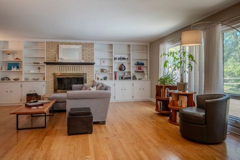 Tiny photo for 1331 ADIRONDACK Drive, Northbrook, IL 60062 (MLS # 12460621)