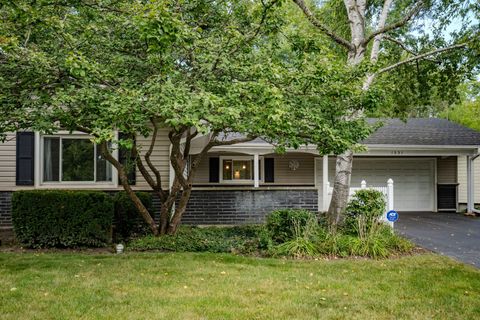 Tiny photo for 1331 ADIRONDACK Drive, Northbrook, IL 60062 (MLS # 12460621)
