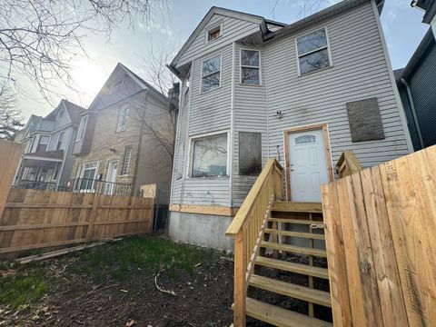 2459 E 74th Street Chicago IL 60649