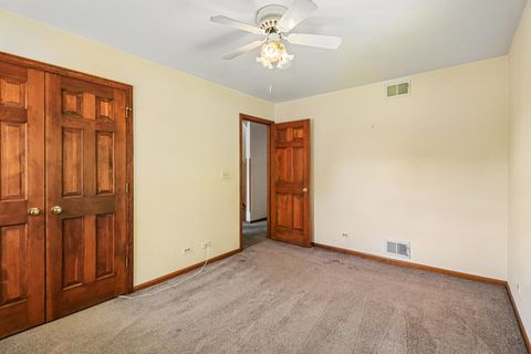Tiny photo for 41924 N Tammi Terrace, Antioch, IL 60002 (MLS # 12684814)