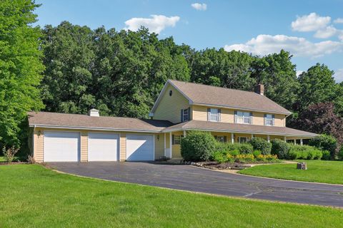 Tiny photo for 41924 N Tammi Terrace, Antioch, IL 60002 (MLS # 12684814)