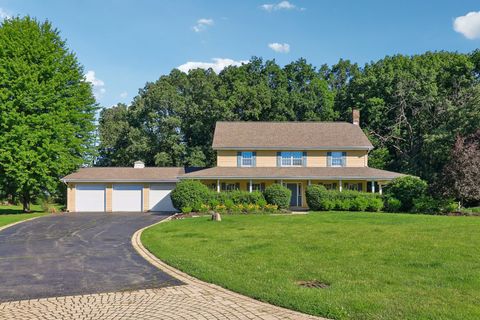 Photo of 41924 N Tammi Terrace, Antioch, IL 60002 (MLS # 12684814)