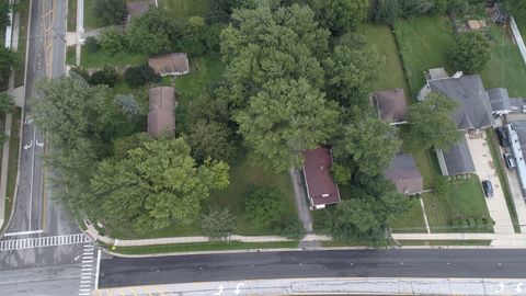 Tiny photo for 4813 Belmont Road, Downers Grove, IL 60515 (MLS # 12623962)