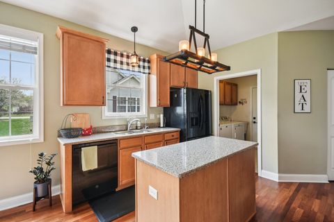 Tiny photo for 17113 Como Avenue, Lockport, IL 60441 (MLS # 12619243)