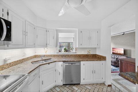 Tiny photo for Park Ridge, IL 60068 (MLS # 12571345)