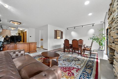 Tiny photo for Park Ridge, IL 60068 (MLS # 12571345)
