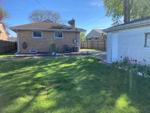 Tiny photo for 7318 W Lill Street, Niles, IL 60714 (MLS # 12629694)