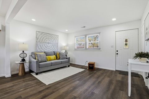 Tiny photo for 1941 Cambridge Street, Chicago Heights, IL 60411 (MLS # 12559388)