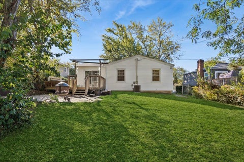 Tiny photo for 16 W Oak Street, Lake In The Hills, IL 60156 (MLS # 12788878)