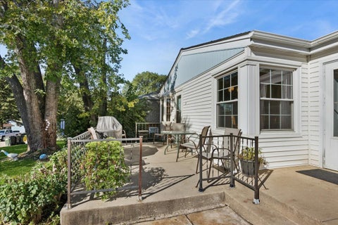 Tiny photo for 16 W Oak Street, Lake In The Hills, IL 60156 (MLS # 12788878)