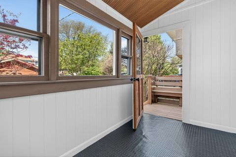 Tiny photo for 1159 S East Avenue, Oak Park, IL 60304 (MLS # 12647593)