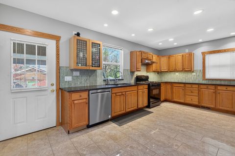 Tiny photo for 1159 S East Avenue, Oak Park, IL 60304 (MLS # 12647593)