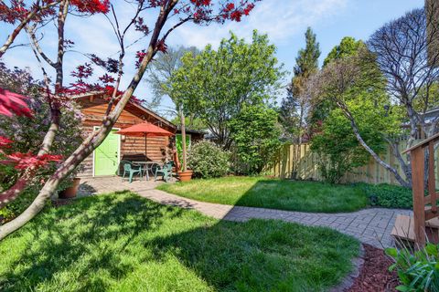 Tiny photo for 1159 S East Avenue, Oak Park, IL 60304 (MLS # 12647593)