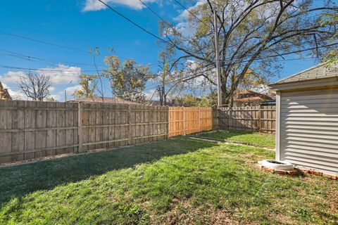 Tiny photo for 10416 S Sangamon Street, Chicago, IL 60643 (MLS # 12557137)