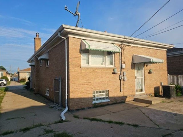499 Oglesby Avenue