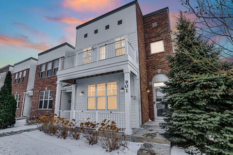 Tiny photo for 901 Times Square Drive, Aurora, IL 60504 (MLS # 12561400)