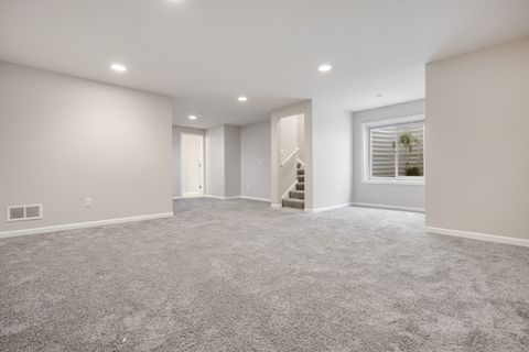 Tiny photo for 901 Times Square Drive, Aurora, IL 60504 (MLS # 12561400)