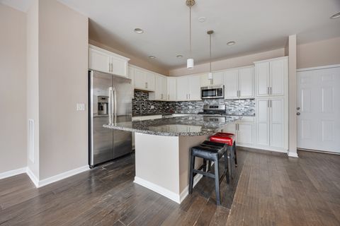 Tiny photo for 901 Times Square Drive, Aurora, IL 60504 (MLS # 12561400)