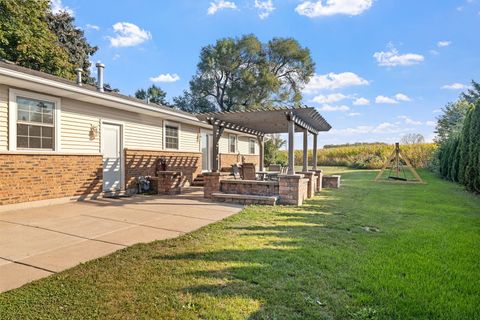 Tiny photo for 3 Poplar Road, Yorkville, IL 60560 (MLS # 12488633)