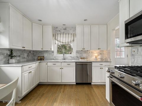 Tiny photo for 674 Highview Terrace, Lake Forest, IL 60045 (MLS # 12626294)