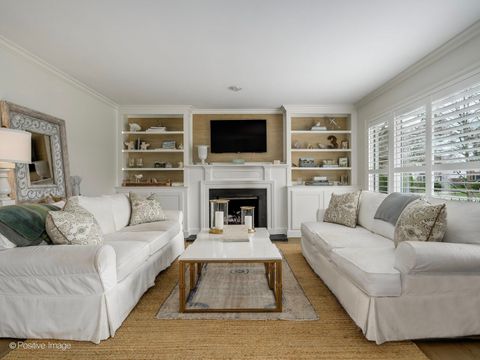 Tiny photo for 674 Highview Terrace, Lake Forest, IL 60045 (MLS # 12626294)