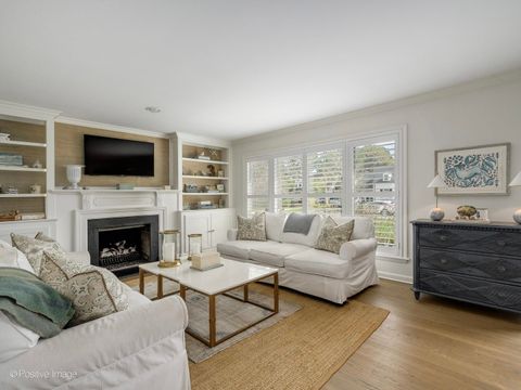 Tiny photo for 674 Highview Terrace, Lake Forest, IL 60045 (MLS # 12626294)