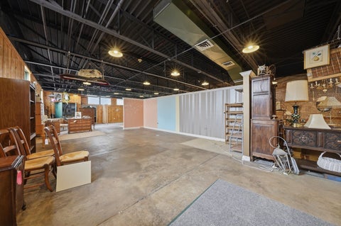 Tiny photo for 800 E 31st Street, La Grange Park, IL 60526 (MLS # 12741561)