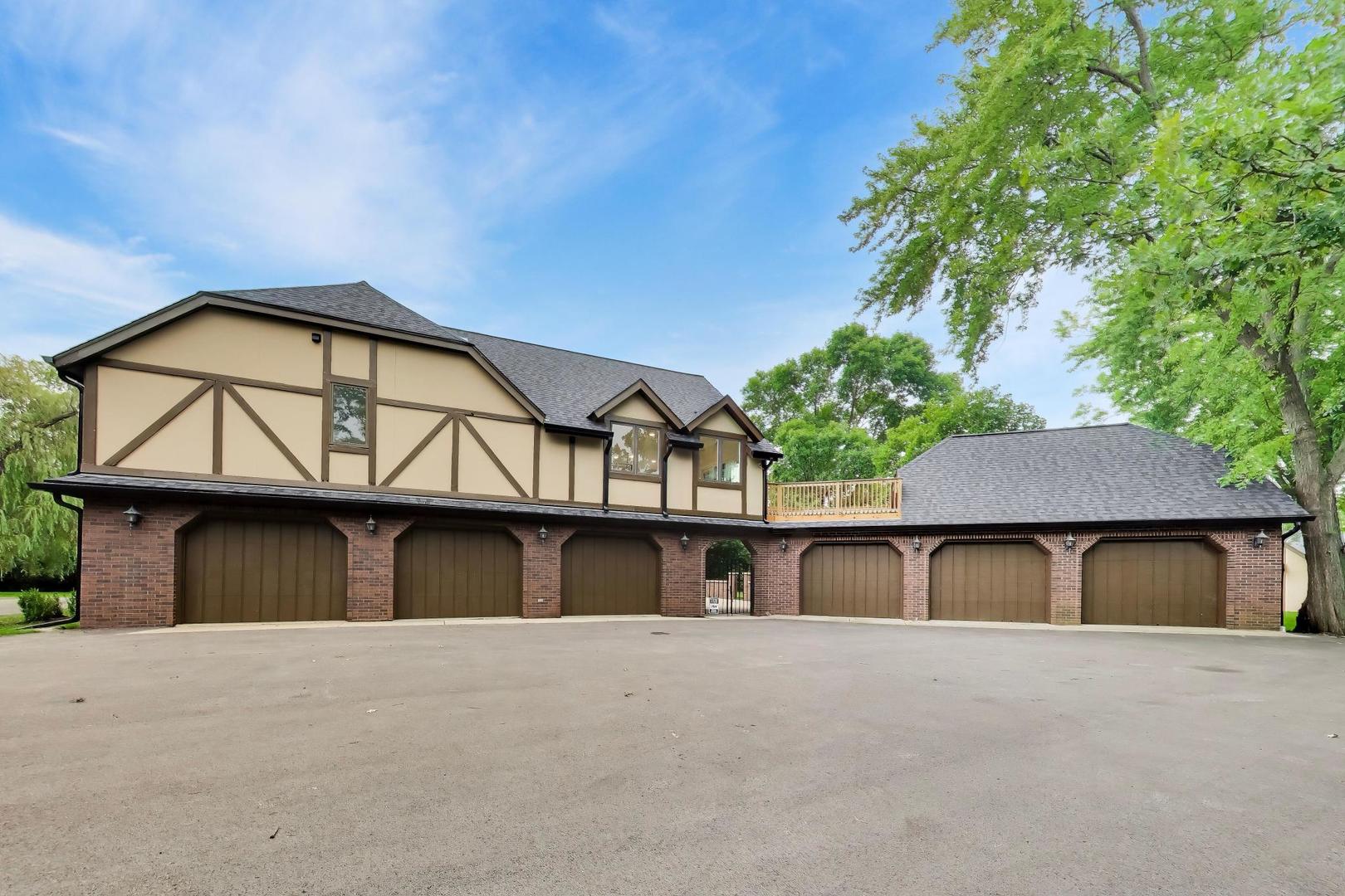 1899 Hilltop Lane