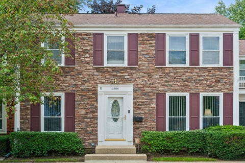 Photo of 1866 Wellington Place, Hoffman Estates, IL 60169 (MLS # 12765876)