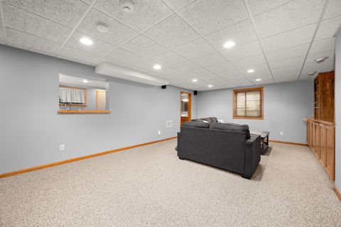 Tiny photo for 1329 Foxbend Drive, Sycamore, IL 60178 (MLS # 12473519)