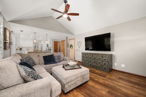 Tiny photo for 1329 Foxbend Drive, Sycamore, IL 60178 (MLS # 12473519)