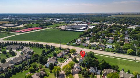 Tiny photo for 1329 Foxbend Drive, Sycamore, IL 60178 (MLS # 12473519)