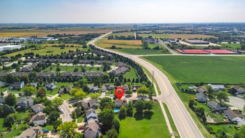 Tiny photo for 1329 Foxbend Drive, Sycamore, IL 60178 (MLS # 12473519)