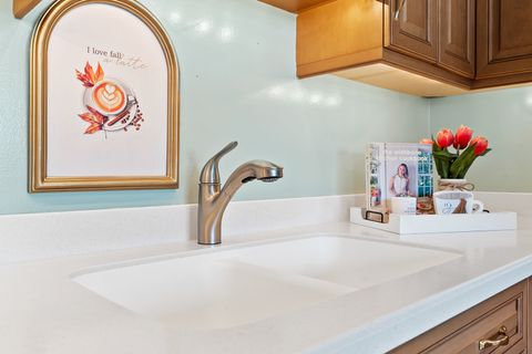 Tiny photo for 913 Ingram Place, Des Plaines, IL 60016 (MLS # 12478785)