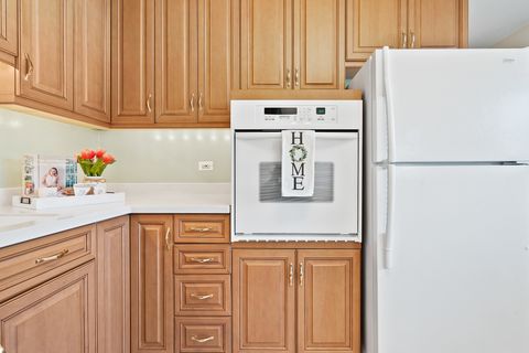 Tiny photo for 913 Ingram Place, Des Plaines, IL 60016 (MLS # 12478785)