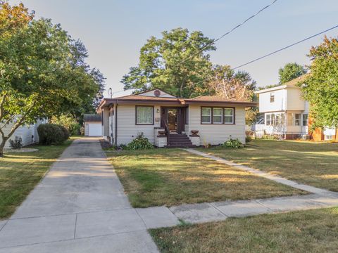 Photo of 528 E 2nd Street, El Paso, IL 61738 (MLS # 12474873) Photo of 528 E 2nd Street, El Paso, IL 61738 (MLS # 12474873)