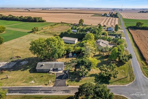 Tiny photo for 2802 N 3501st Road, Seneca, IL 61360 (MLS # 12425530)