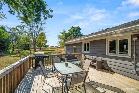 Tiny photo for 2802 N 3501st Road, Seneca, IL 61360 (MLS # 12425530)