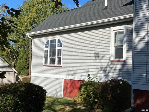 Tiny photo for 837 BEACH Street, Kewanee, IL 61443 (MLS # QC4268571)