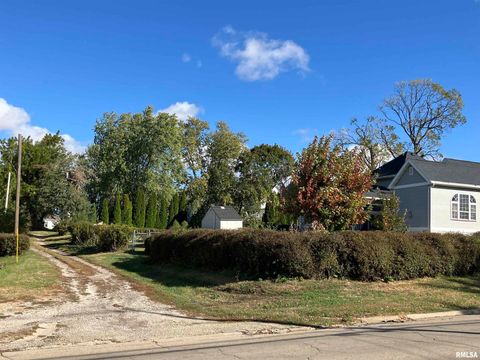 Tiny photo for 837 BEACH Street, Kewanee, IL 61443 (MLS # QC4268571)