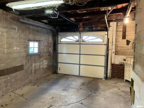 Tiny photo for 837 BEACH Street, Kewanee, IL 61443 (MLS # QC4268571)