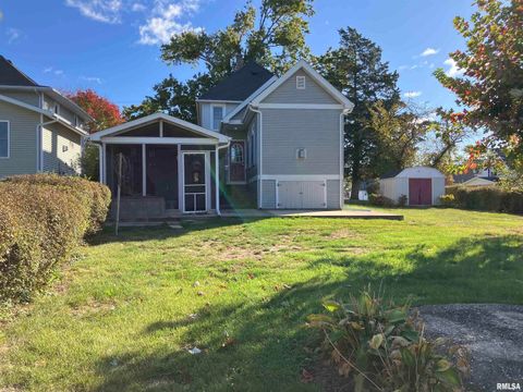 Tiny photo for 837 BEACH Street, Kewanee, IL 61443 (MLS # QC4268571)